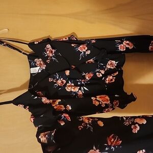 Junior off the shoulders ruffled long sleeves shirt